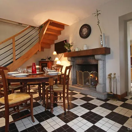 Charmante Maison Avec Jardin, Debit, Pres De Bagnoles De L'orne - Fr-1-497-14 펜션 *