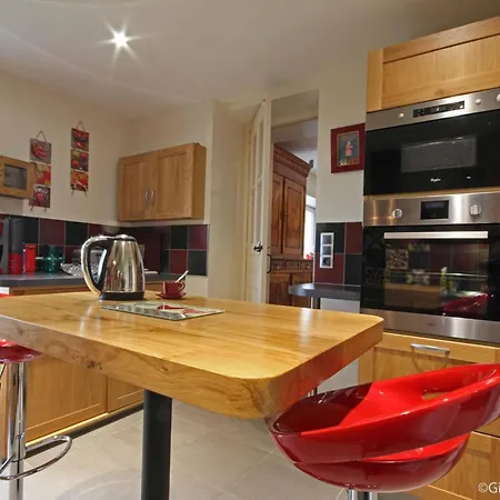 Charmante Maison Avec Jardin, Debit, Pres De Bagnoles De L'orne - Fr-1-497-14