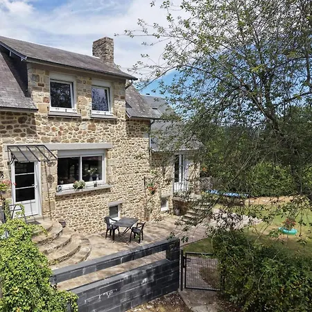 Prázdninový dům Charmante Maison Avec Jardin, Debit, Pres De Bagnoles De L'orne - Fr-1-497-14 La Ferte-Mace